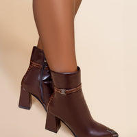 Loeve Ankle Boots