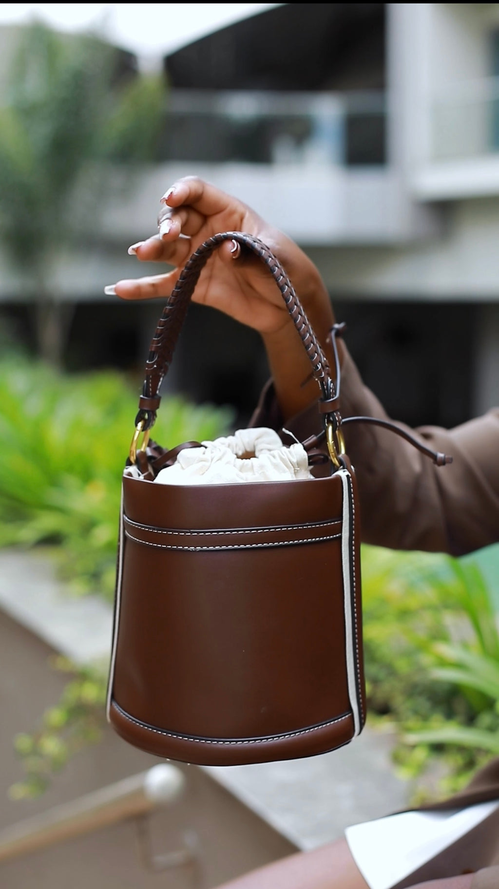 Bucket bag