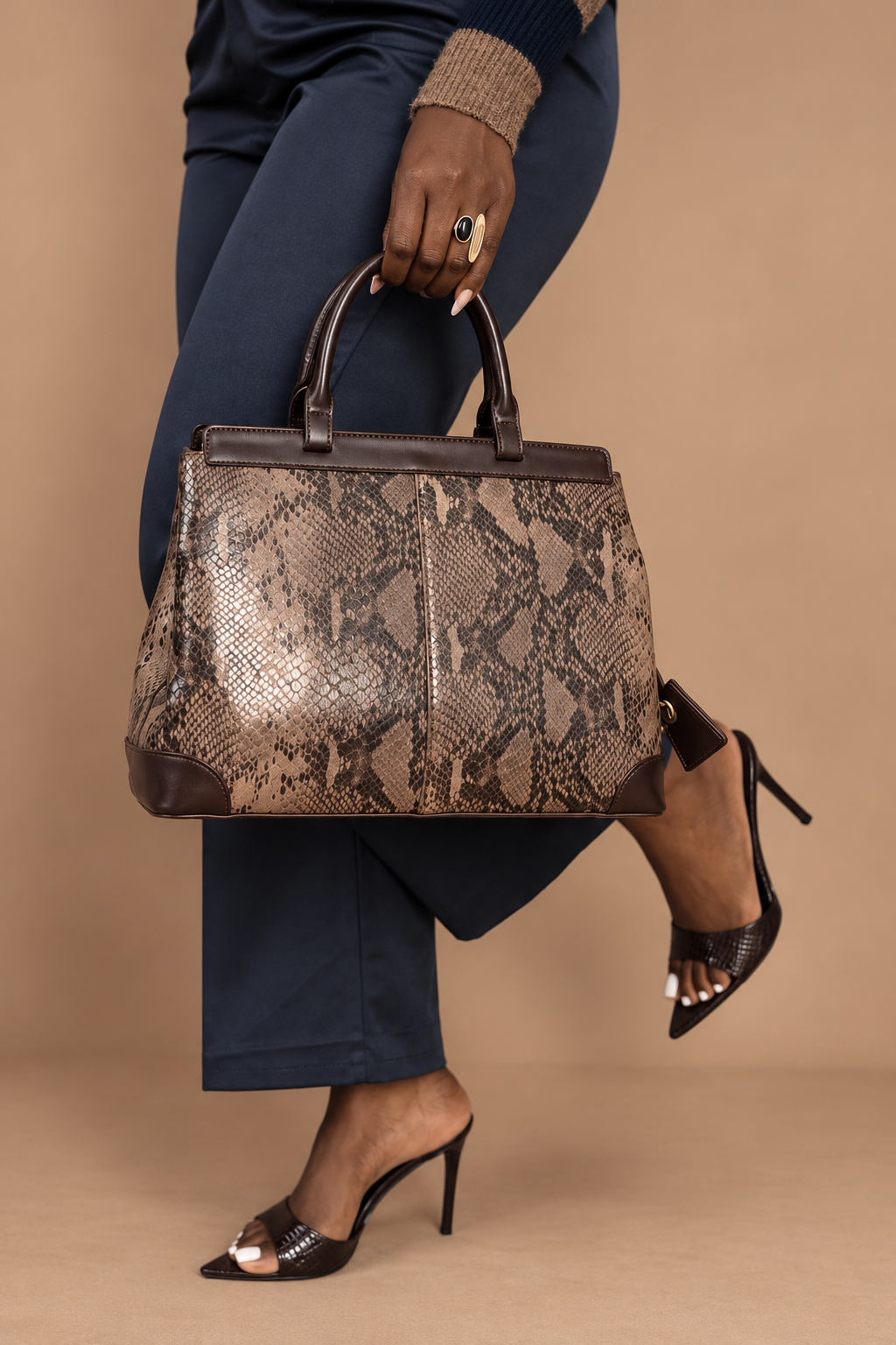 Savelle Tote