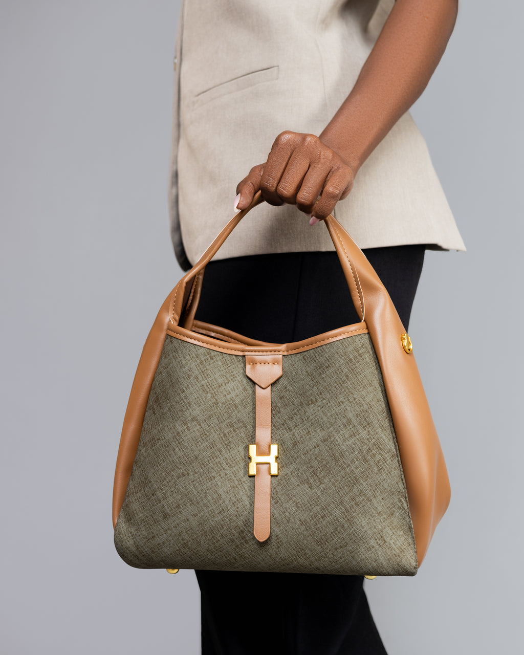 Isolde Bucket Bag