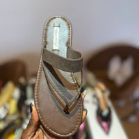 Zaria Thong sandals